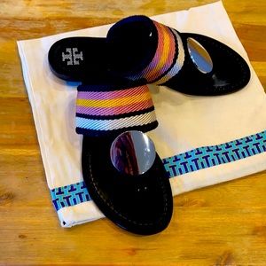 Tory Burch size 9 black with silver and band